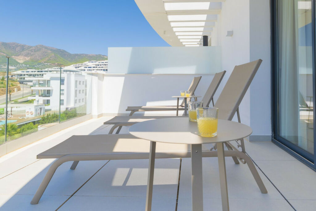 Penthouse Fuengirola Málaga - image 8