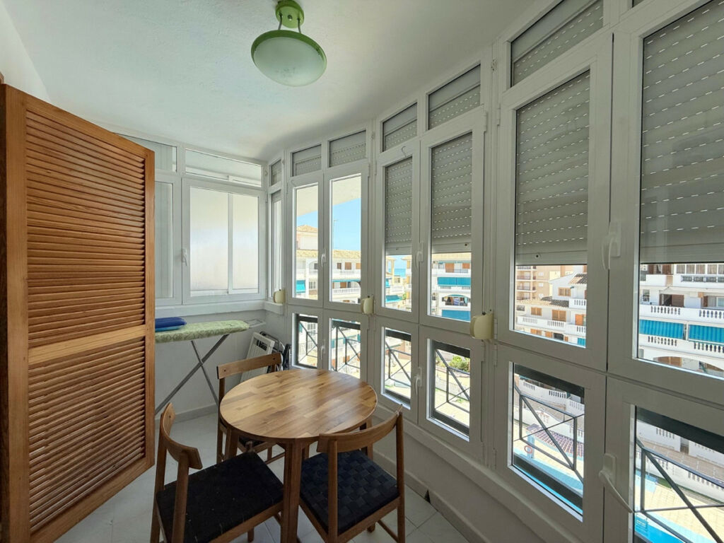 Middle Floor Apartment La Mata Alicante - image 8