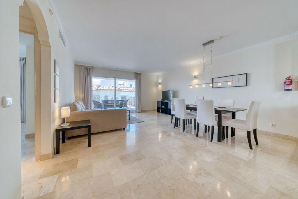 Ground Floor Apartment Calahonda Málaga - image 8