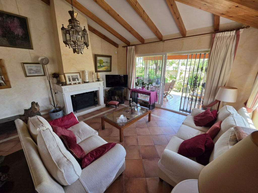 Detached Villa Marbesa Málaga - image 8