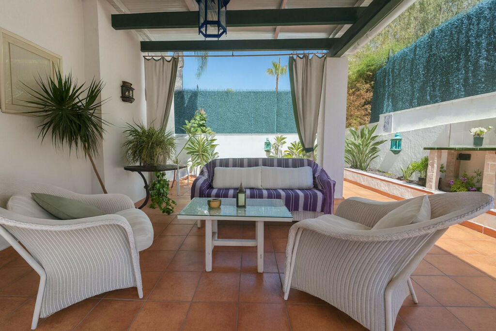 Ground Floor Apartment New Golden Mile Málaga - image 8