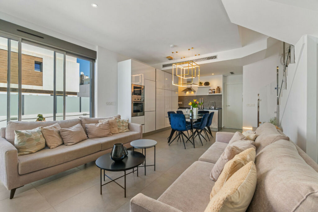 Detached Villa Villamartin Alicante - image 8