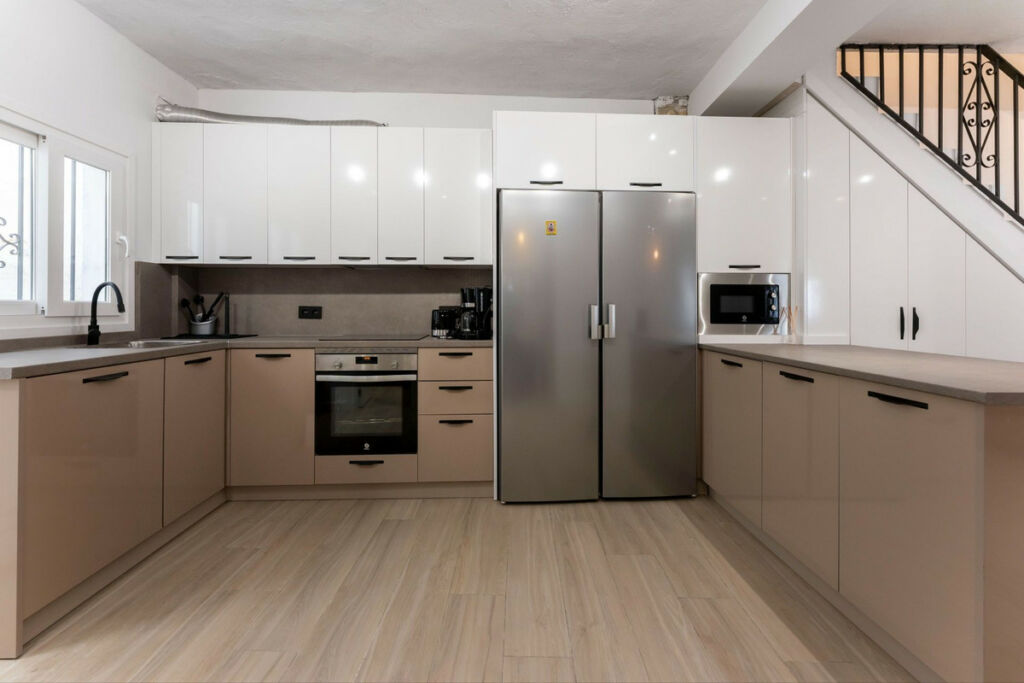Townhouse Monda Málaga - image 8
