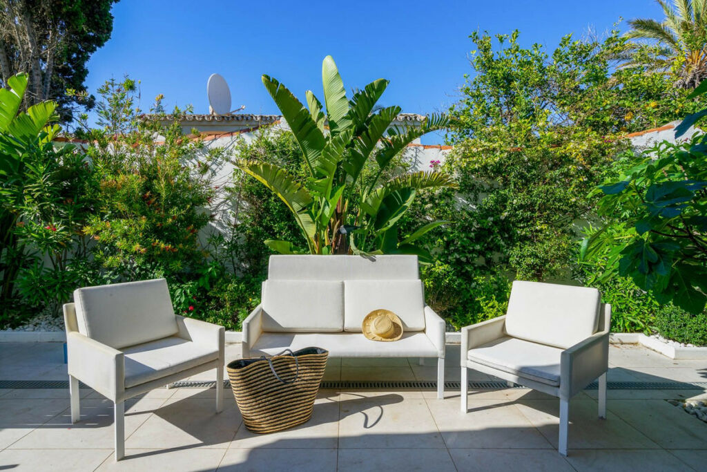 Detached Villa Marbesa Málaga - image 8