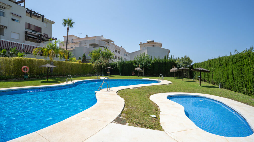Penthouse Duplex Estepona Málaga - image 8