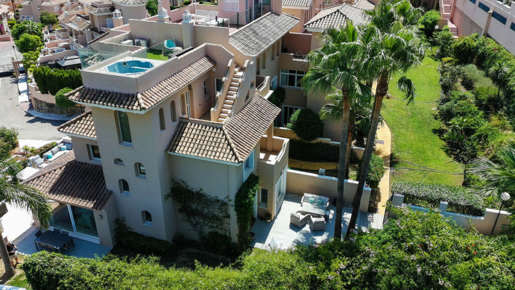 Semi-Detached House La Duquesa Málaga - image 8