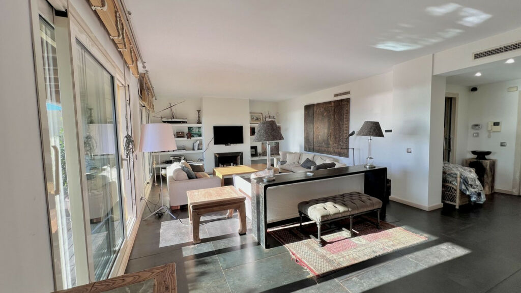 Penthouse Duplex Sierra Blanca Málaga - image 8