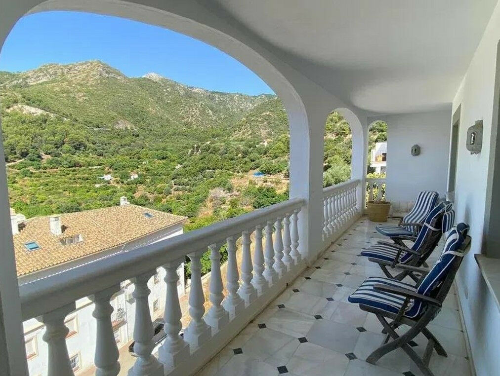 Detached Villa Ojén Málaga - image 8