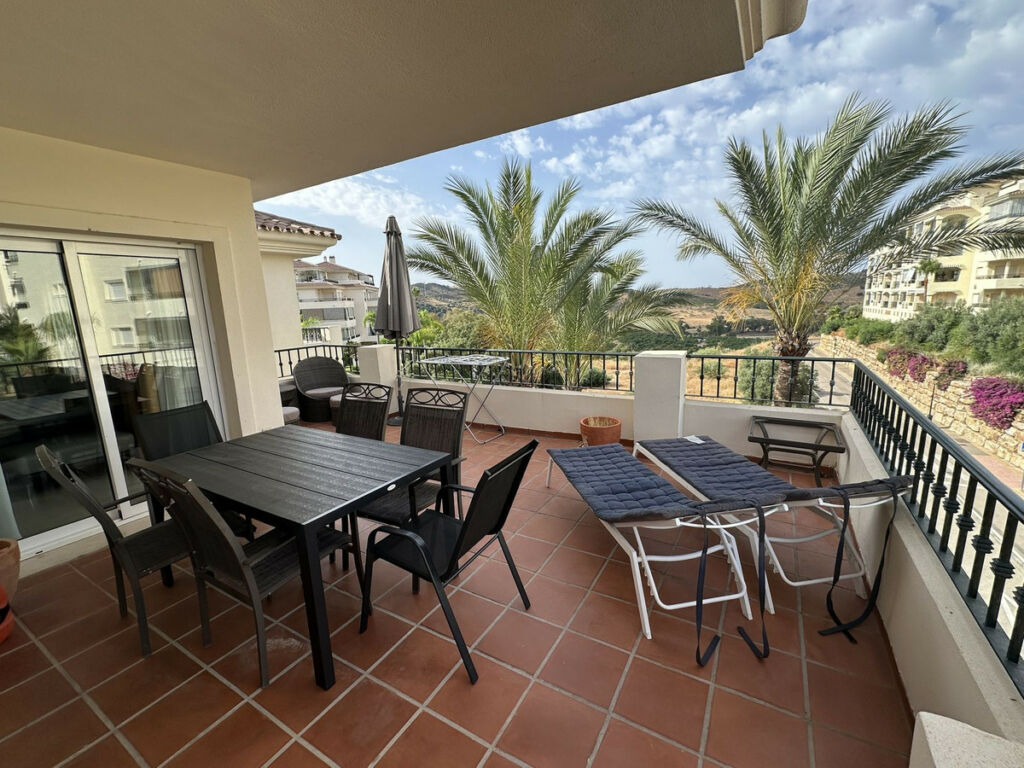 Middle Floor Apartment La Cala Hills Málaga - image 8