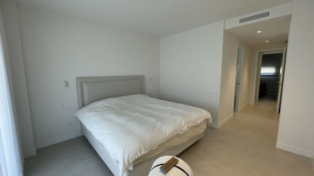 Ground Floor Apartment Selwo Málaga - image 8