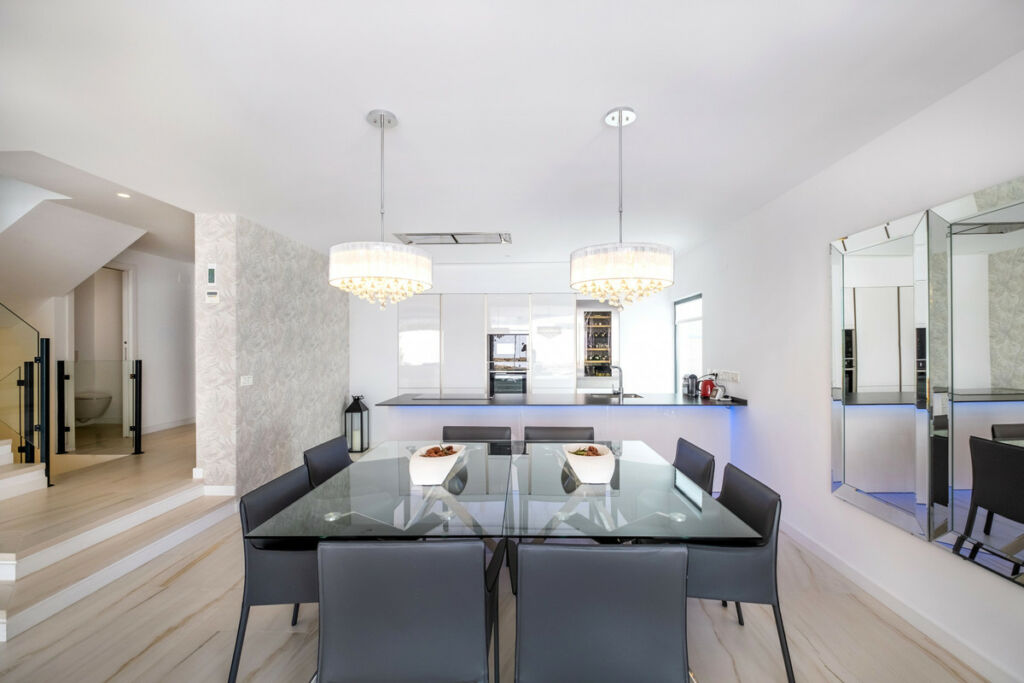 Detached Villa San Pedro de Alcántara Málaga - image 8