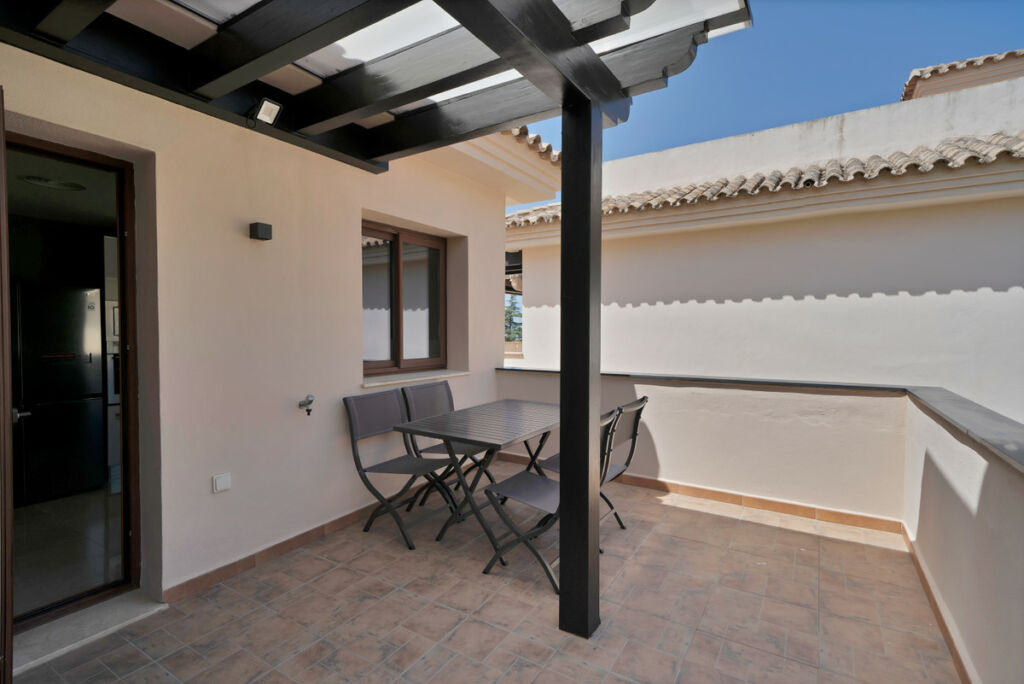Penthouse Nueva Andalucía Málaga - image 7