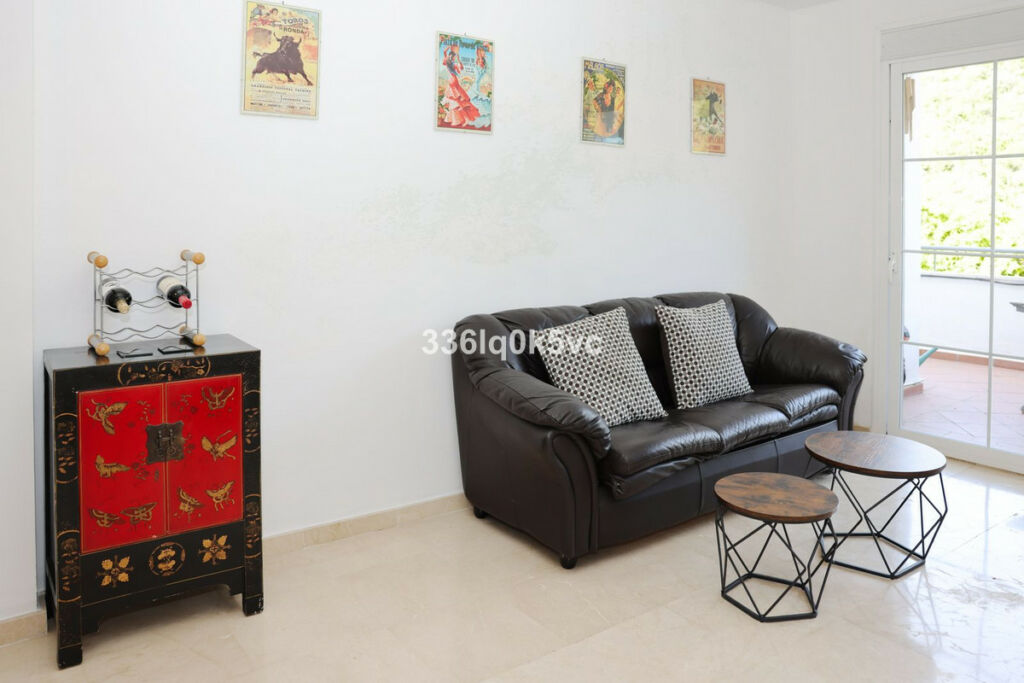 Top Floor Apartment Benahavís Málaga - image 8