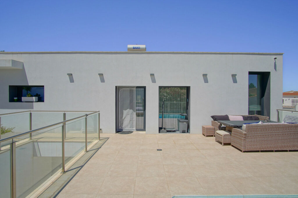 Detached Villa Benitachell Alicante - image 8