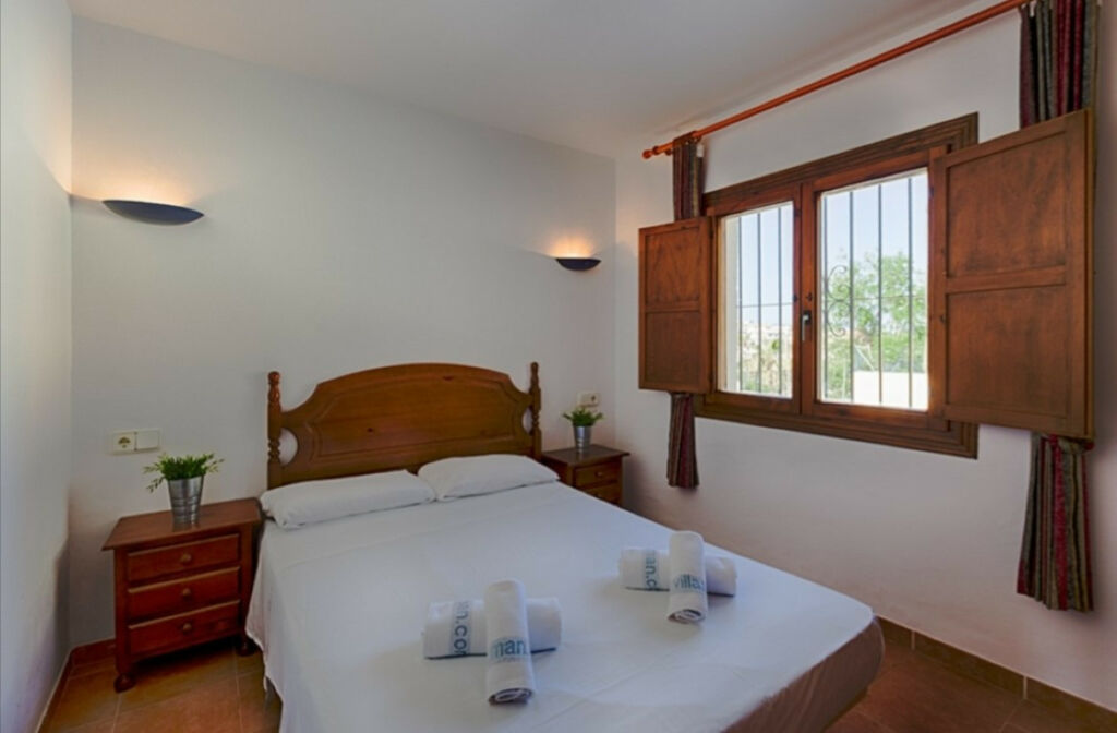 Detached Villa Calpe Alicante - image 8