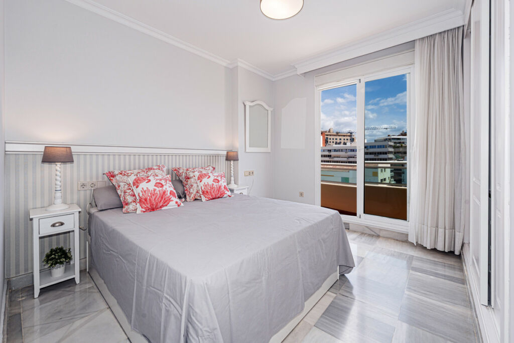 Middle Floor Apartment Marbella Málaga - image 8