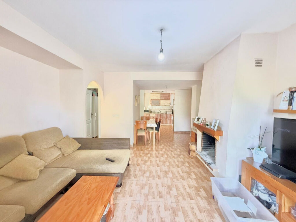 Middle Floor Apartment Calahonda Málaga - image 8