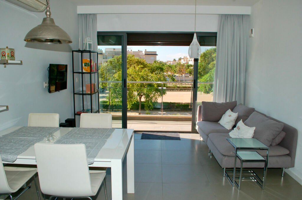 Bungalow Mil Palmeras Alicante - image 8