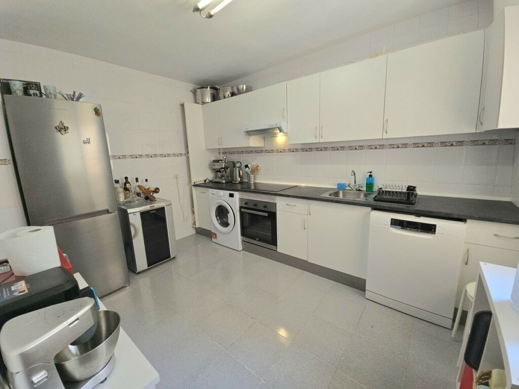 Middle Floor Apartment Benalmadena Costa Málaga - image 8