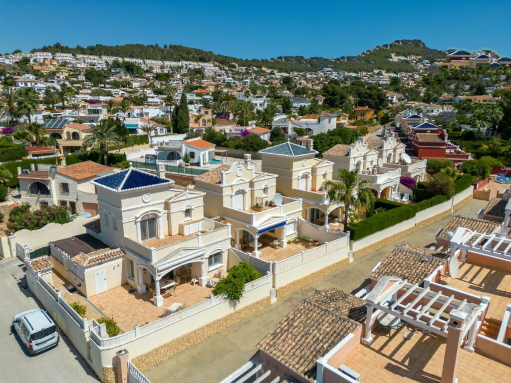 Detached Villa Calpe Alicante - image 8