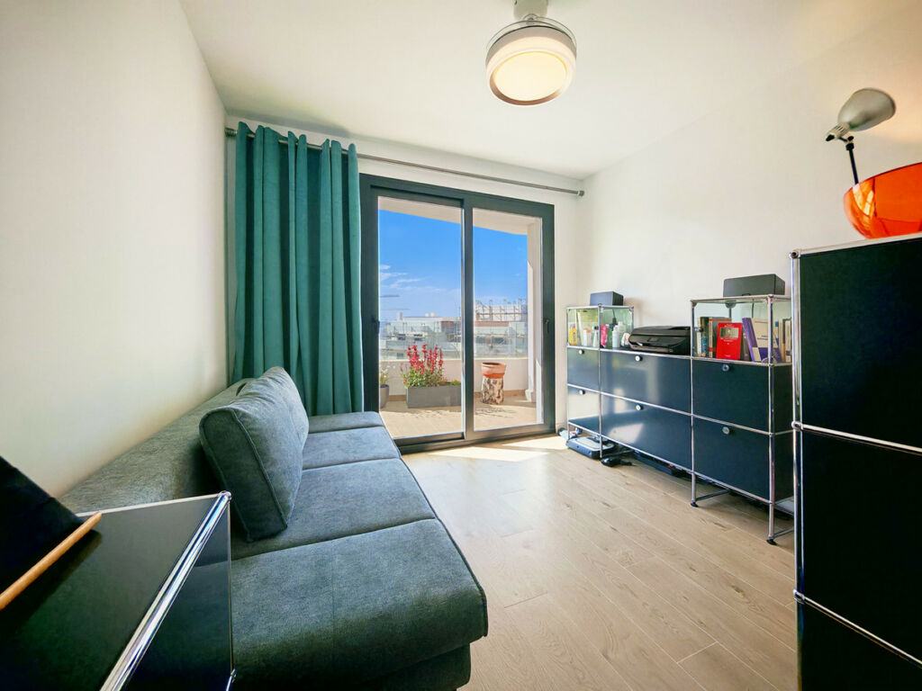 Middle Floor Apartment Estepona Málaga - image 8