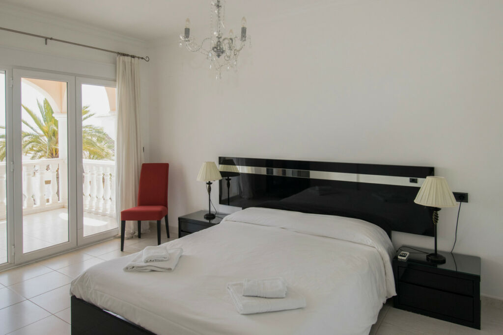Middle Floor Apartment Benissa Alicante - image 8