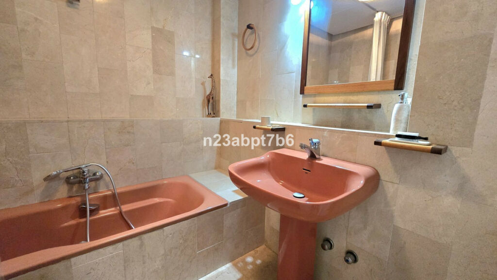 Ground Floor Apartment Nueva Andalucía Málaga - image 12