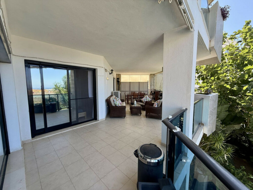Middle Floor Apartment Riviera del Sol Málaga - image 8