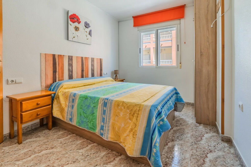 Middle Floor Apartment Playa Del Cura Alicante - image 8
