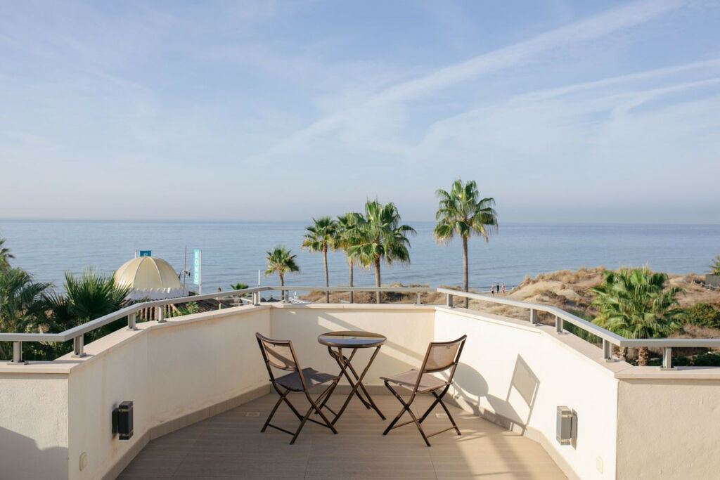 Detached Villa Marbella Málaga - image 8