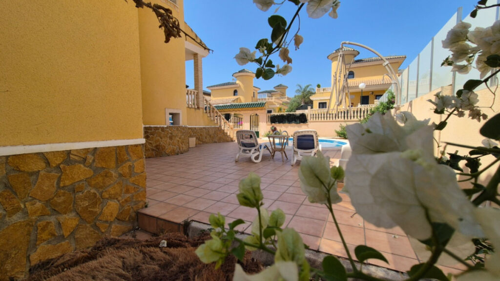 Detached Villa Orihuela Alicante - image 8