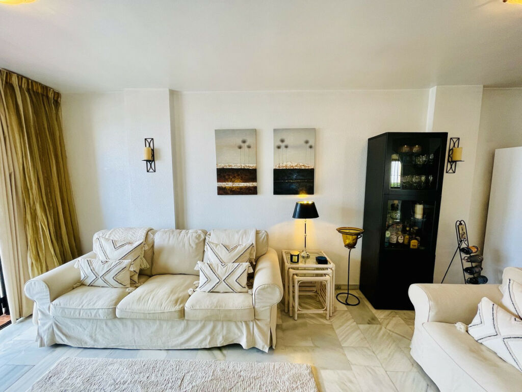 Ground Floor Apartment Riviera del Sol Málaga - image 8