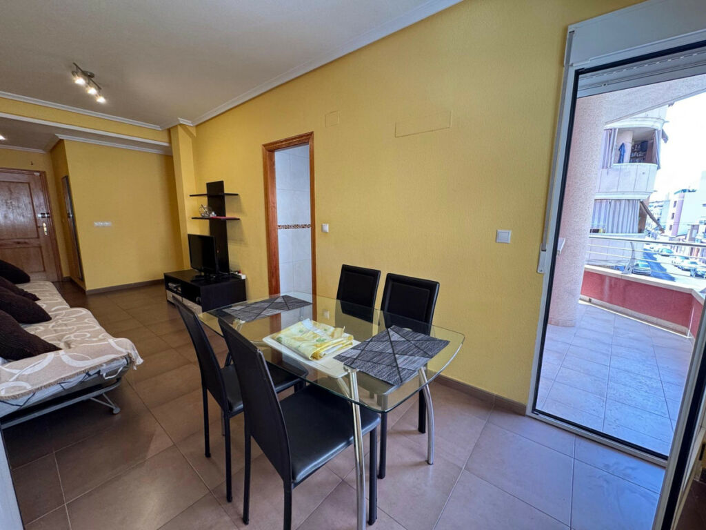 Ground Floor Apartment Torrevieja Alicante - image 5