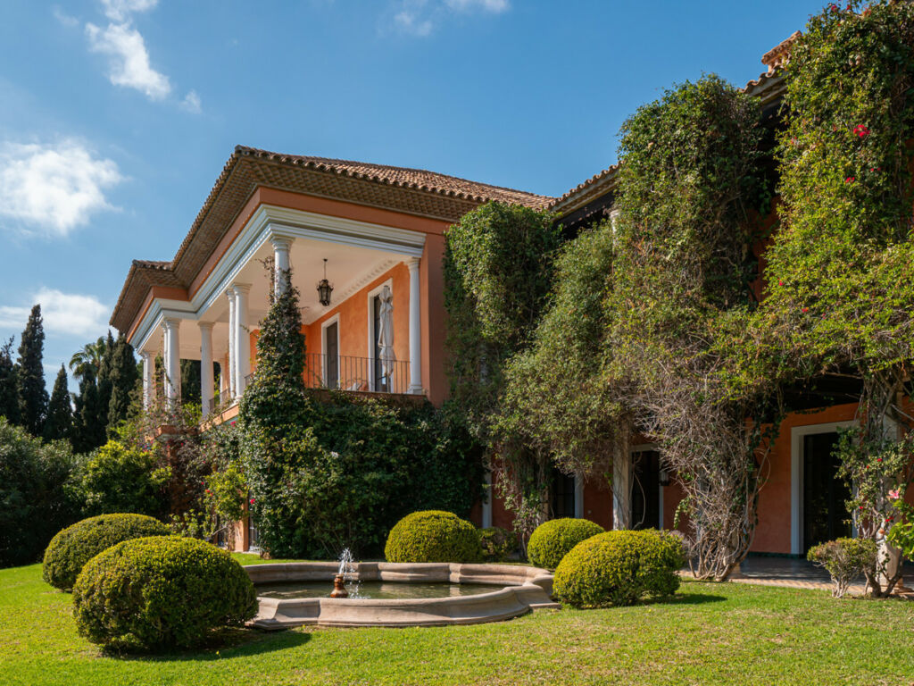 Detached Villa The Golden Mile Málaga - image 8