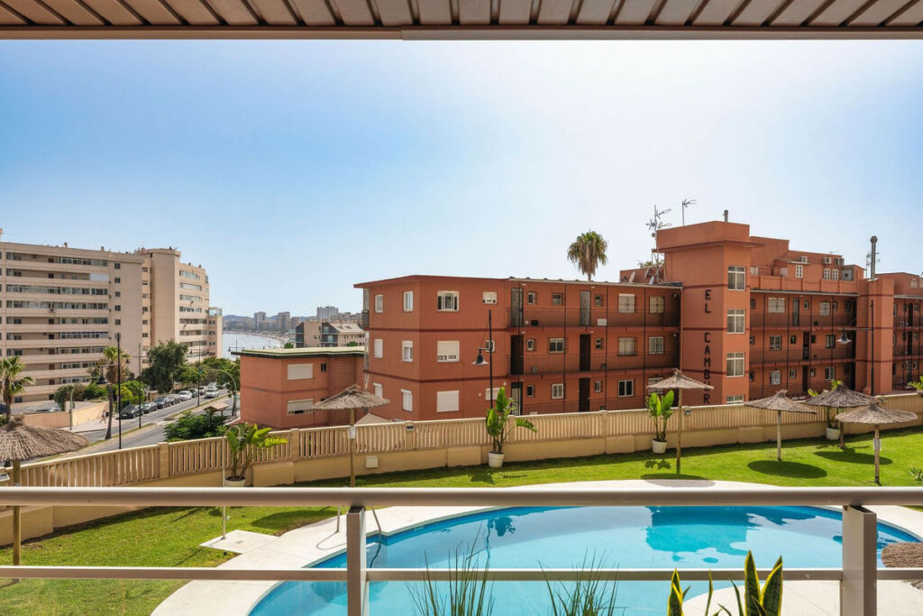Middle Floor Apartment Torreblanca Málaga - image 8