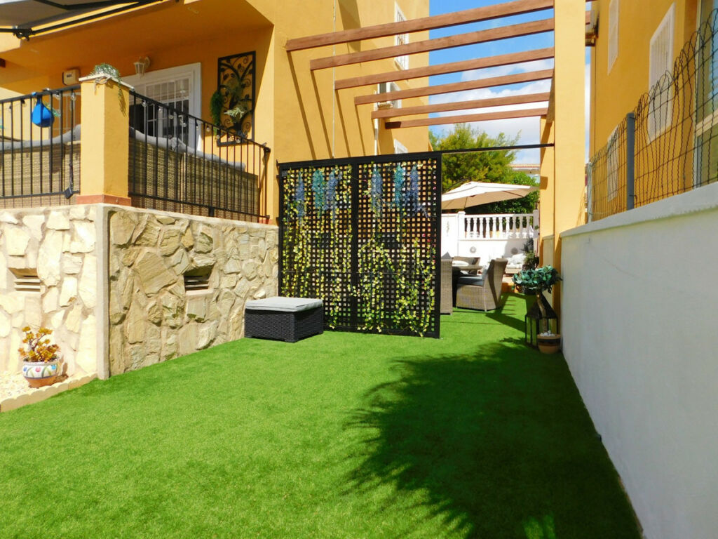 Detached Villa Villamartin Alicante - image 8