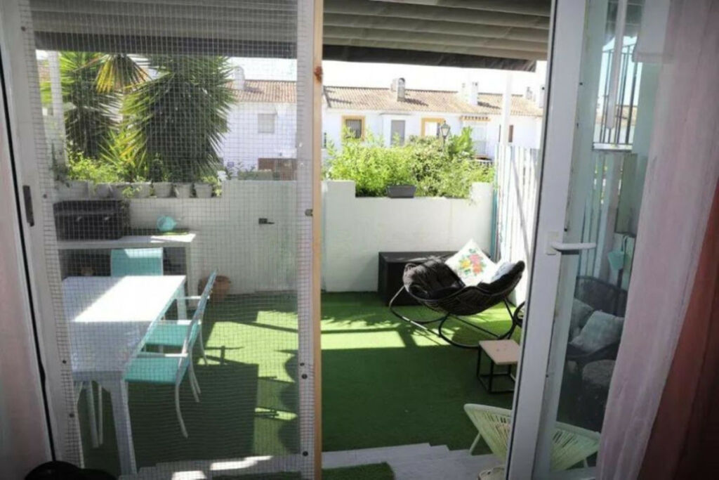 Townhouse Atalaya Málaga - image 8