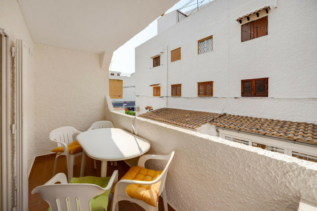 Middle Floor Apartment La Mata Alicante - image 8