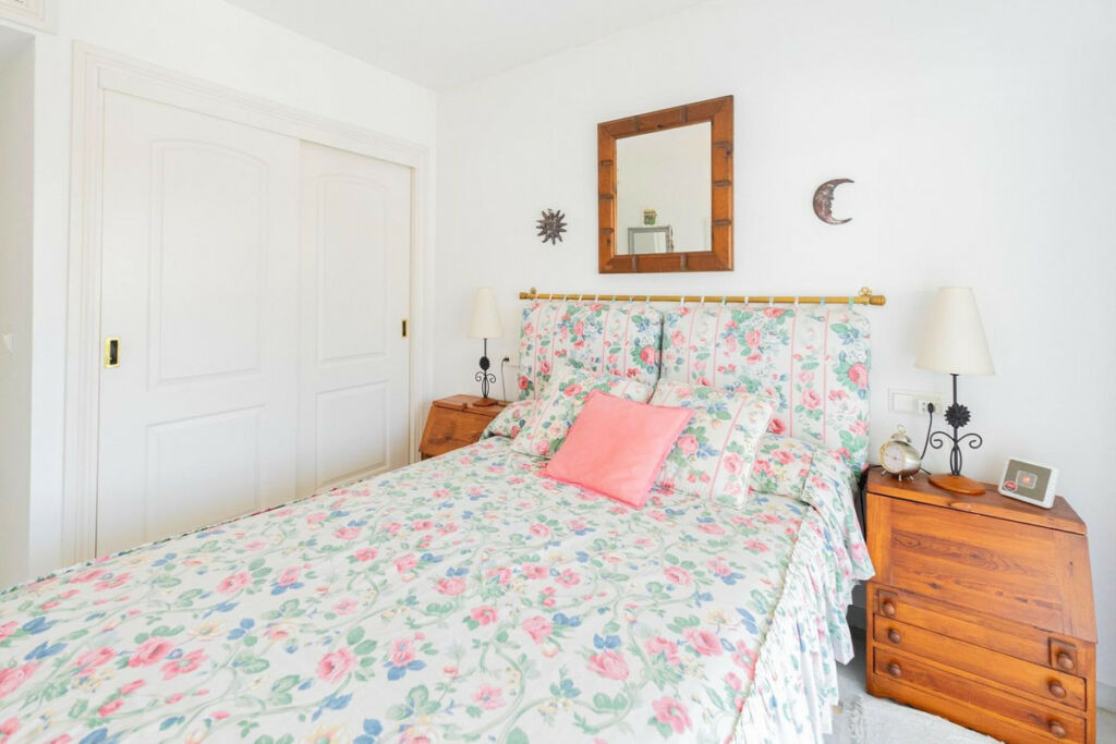 Middle Floor Apartment Marbella Málaga - image 8