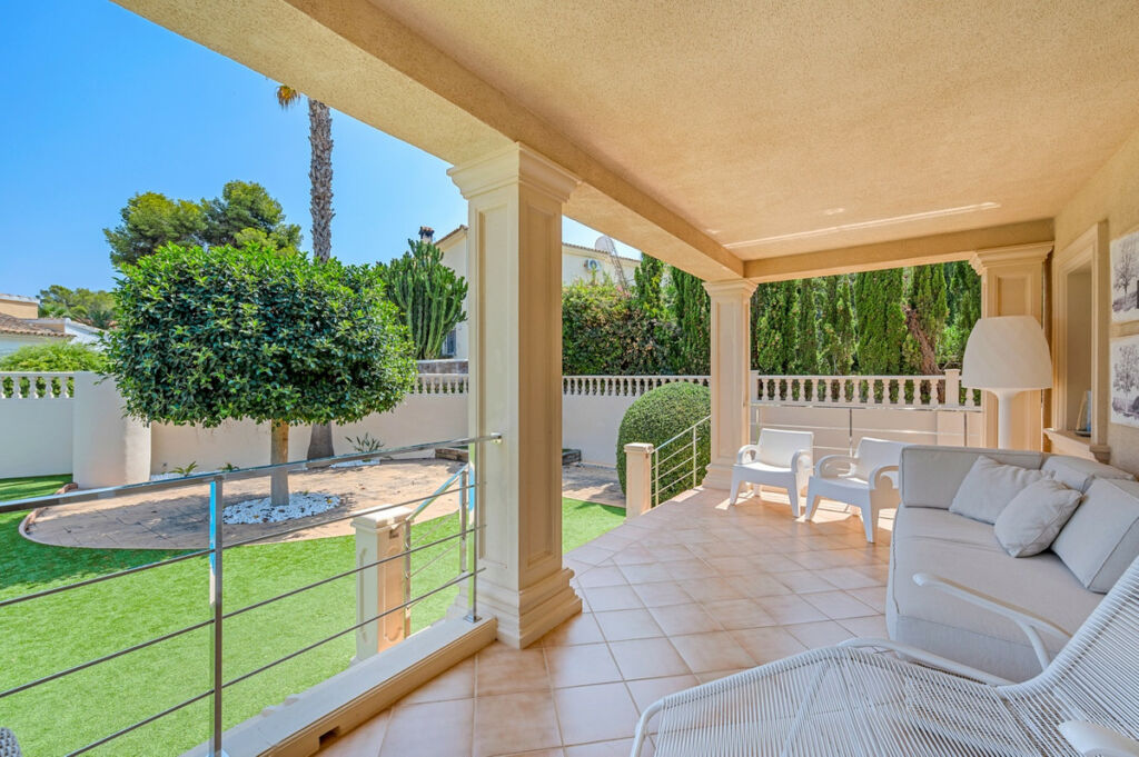 Detached Villa Benissa Alicante - image 8