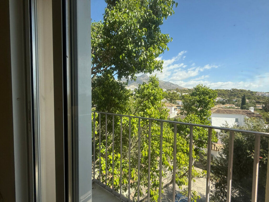 Townhouse Nueva Andalucía Málaga - image 8