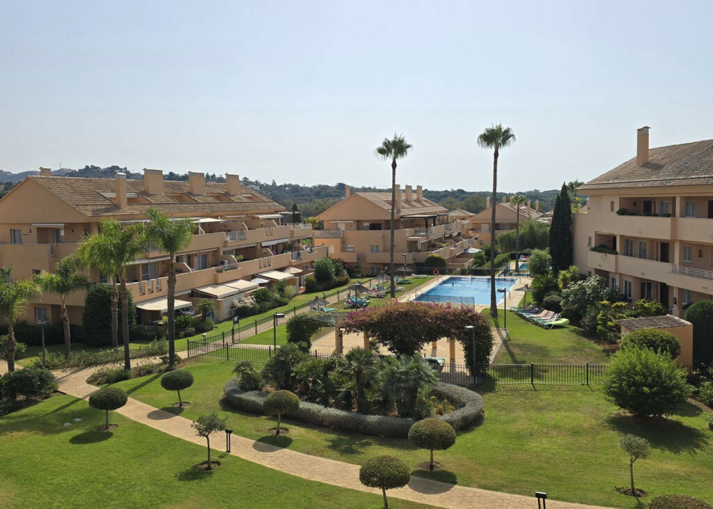 Penthouse Elviria Málaga - image 8