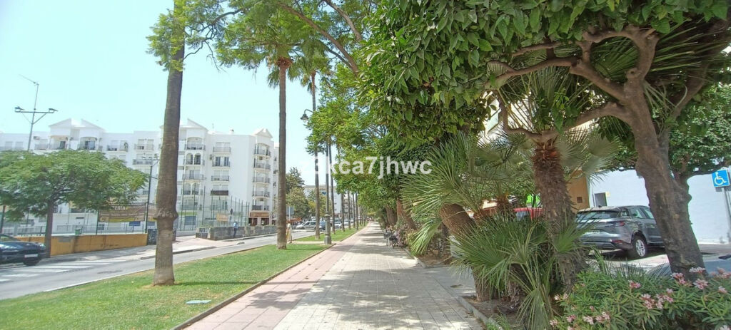 Ground Floor Apartment Estepona Málaga - image 24