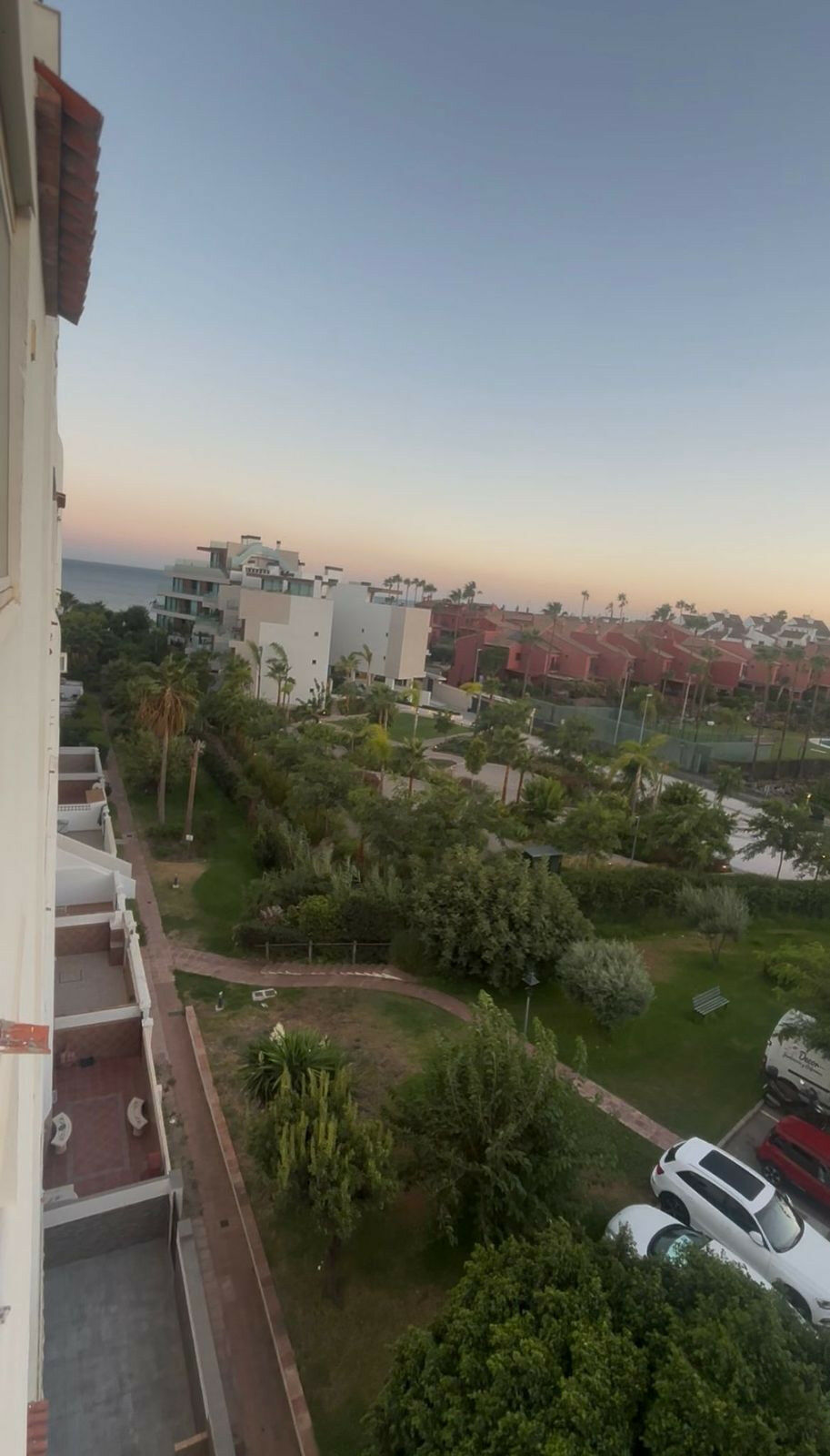 Middle Floor Apartment Estepona Málaga - image 9