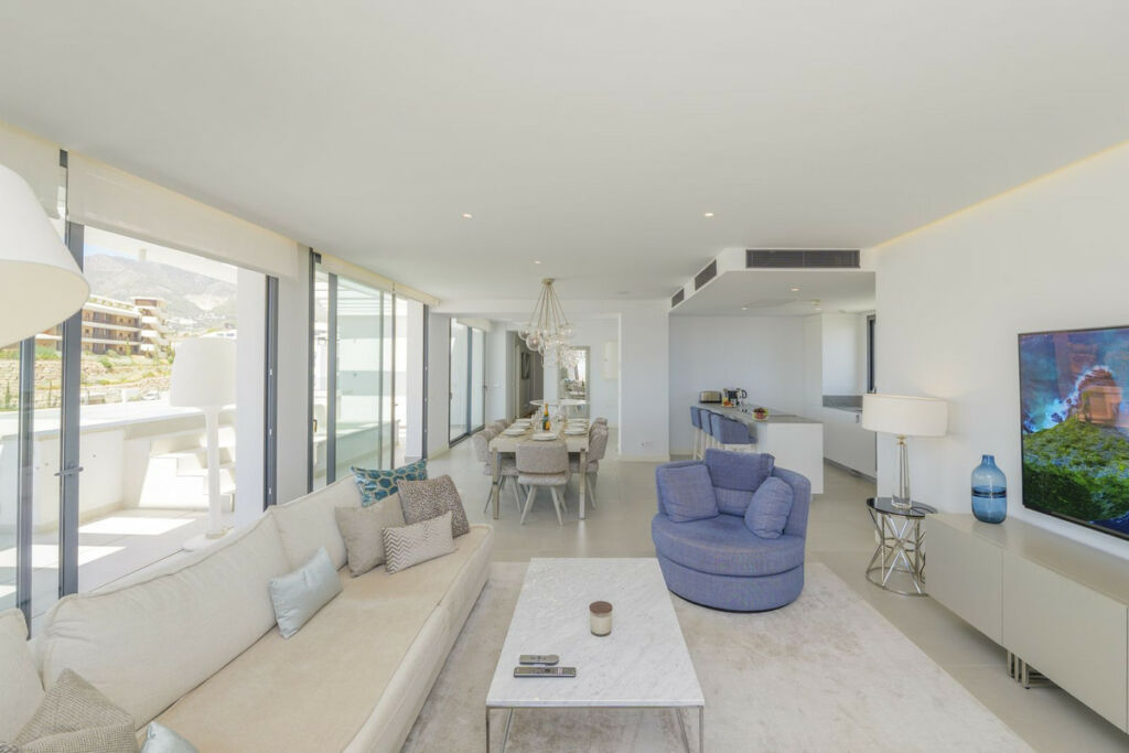 Penthouse Fuengirola Málaga - image 9