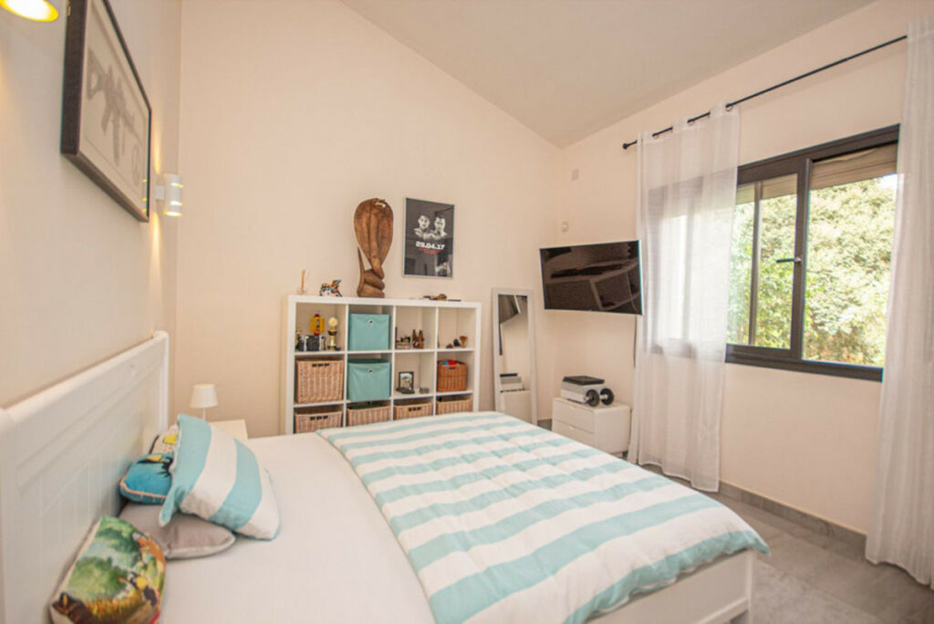 Detached Villa La Mairena Málaga - image 10