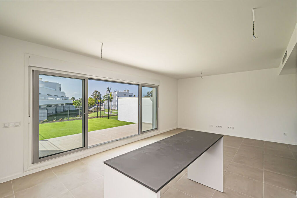 Ground Floor Apartment Bel Air Málaga - image 9