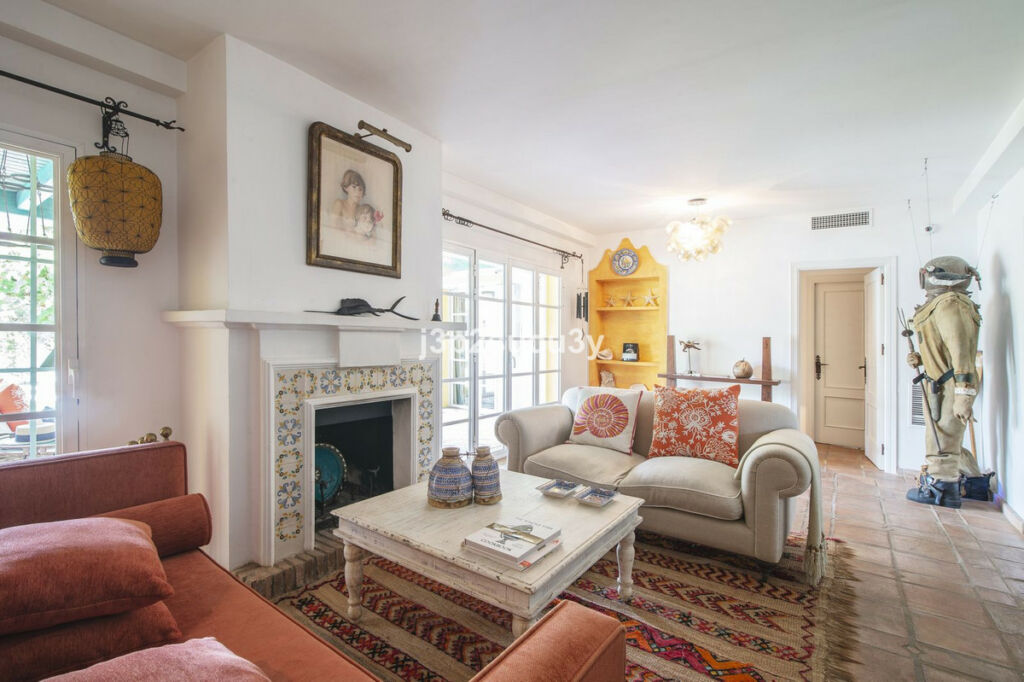Detached Villa Benamara Málaga - image 9