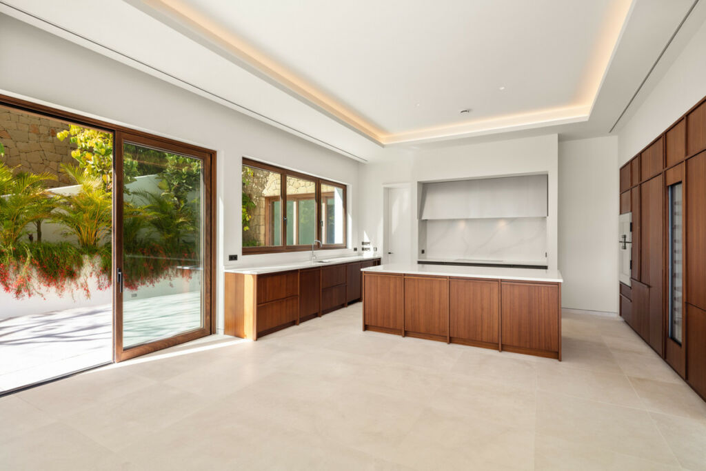 Detached Villa Casares Málaga - image 9