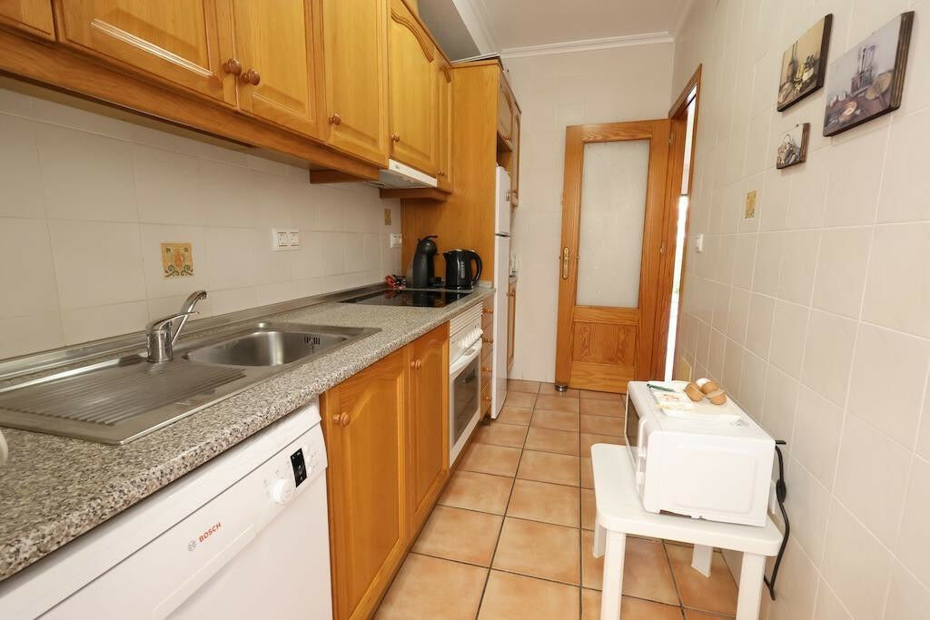 Detached Villa Cabo Roig Alicante - image 9